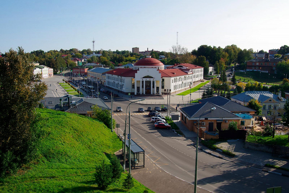 Вид на Волоколамск, дорога