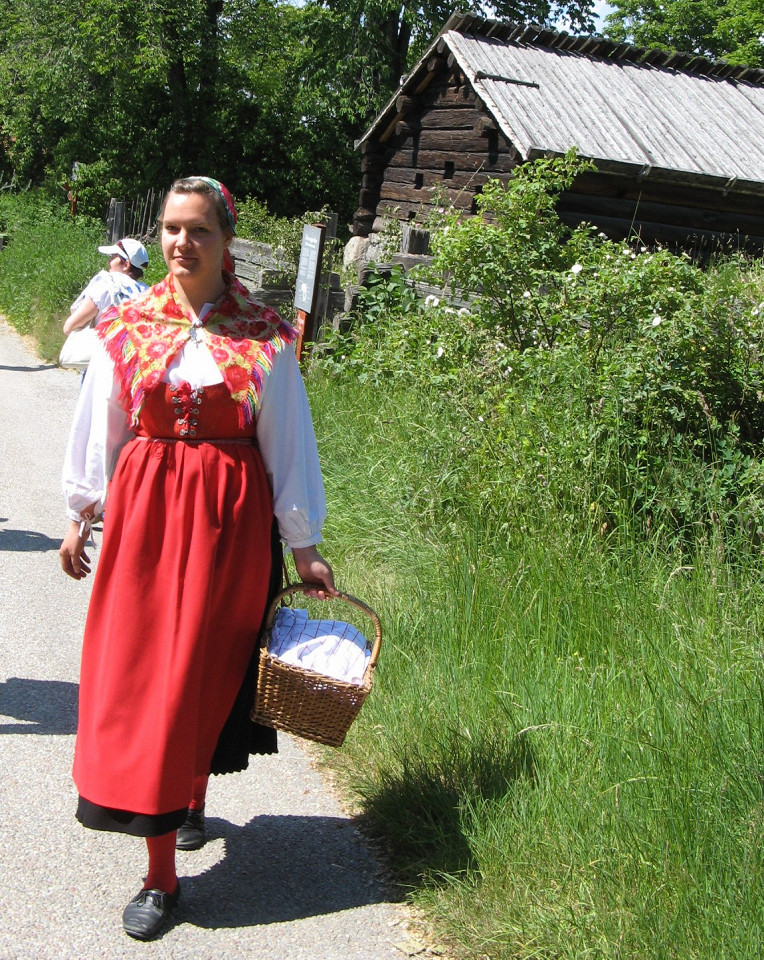 Национальные костюмы сотрудников музея Скансен, Стокгольм, Швеция