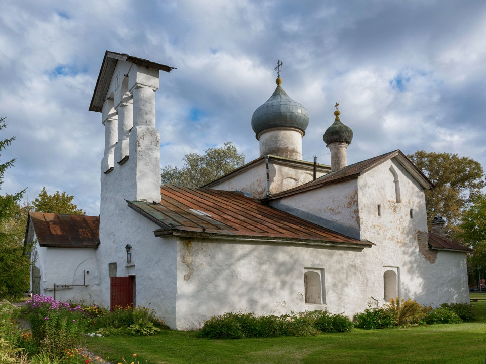 14 самых старых храмов России 2