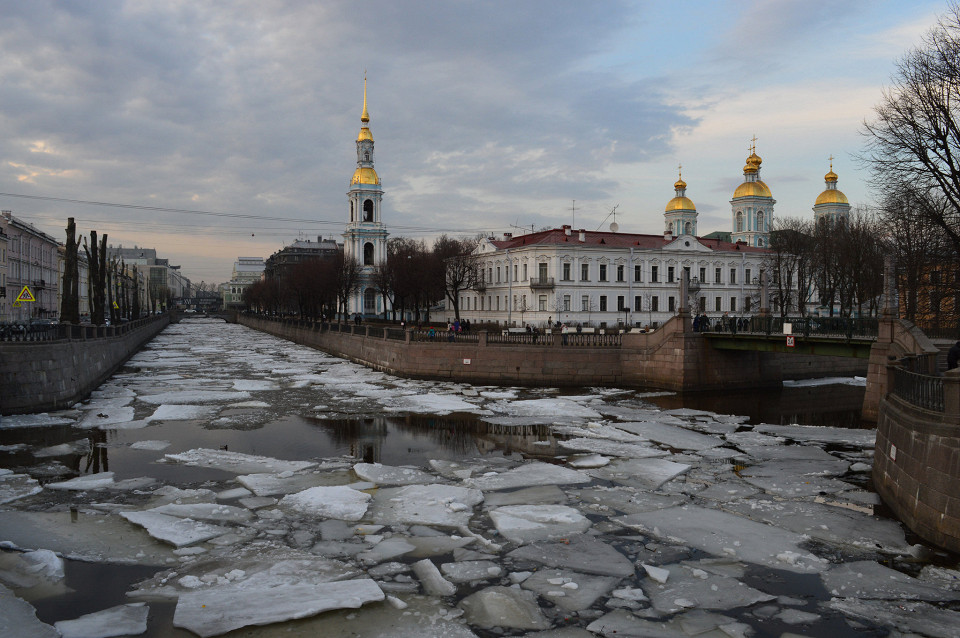 Вид на Никольский морской собор зимой, Санкт-Петербург 
