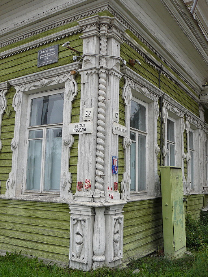 Дом Засецких, пилястра
