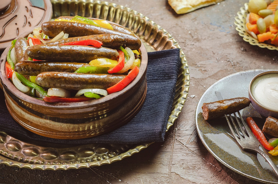 Арабская кухня. Египетская колбаса с луком