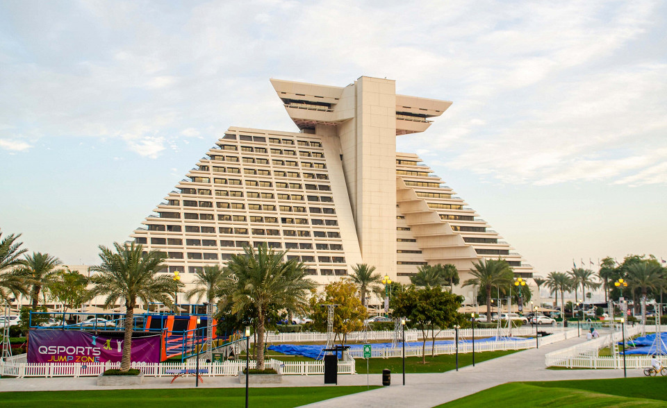 Отели Доха Sheraton Grand Doha Resort & Convention Hotel