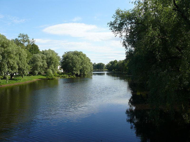 Река Перерытица в городе Старая Русса