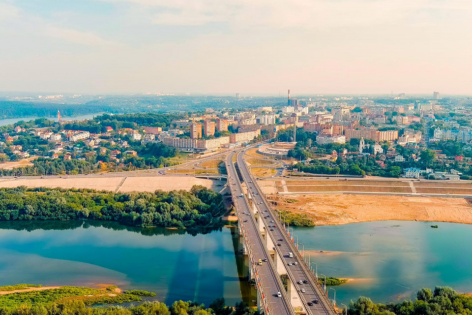 Автомобильная дорога в Калуге