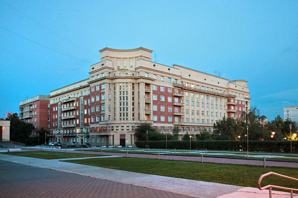 Стоквартирный дом в Новосибирске