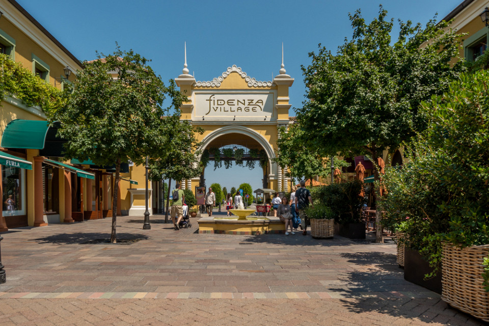  Аутлет Fidenza Village, Милан, Италия