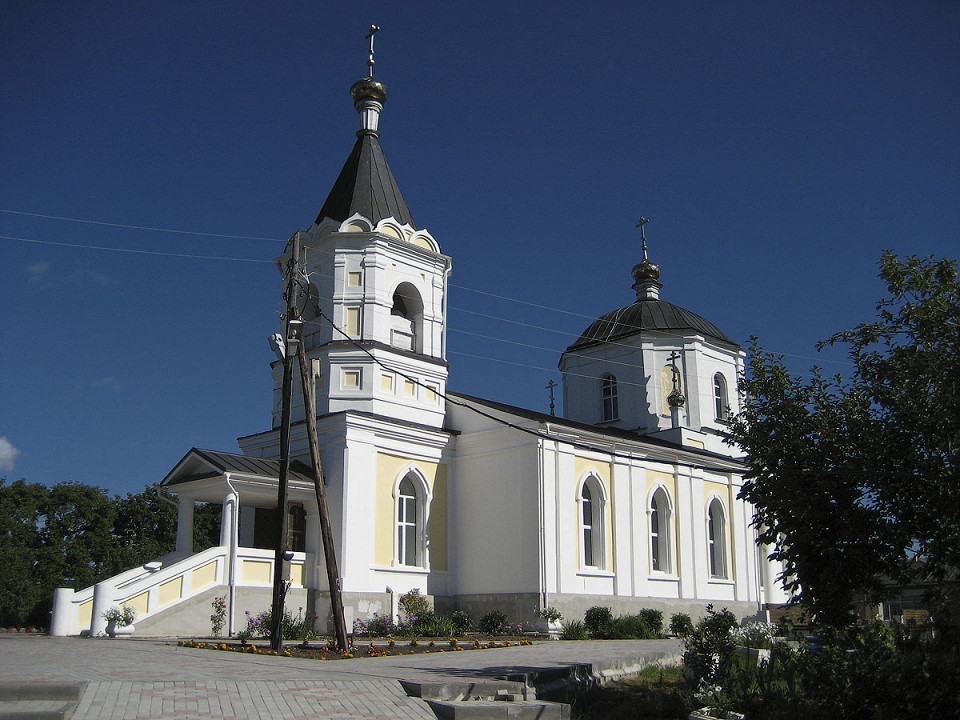 Покровский монастырь в Лукино