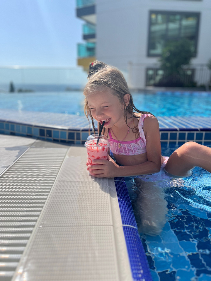 25 минут в гору по жаре до пляжа, отзыв1