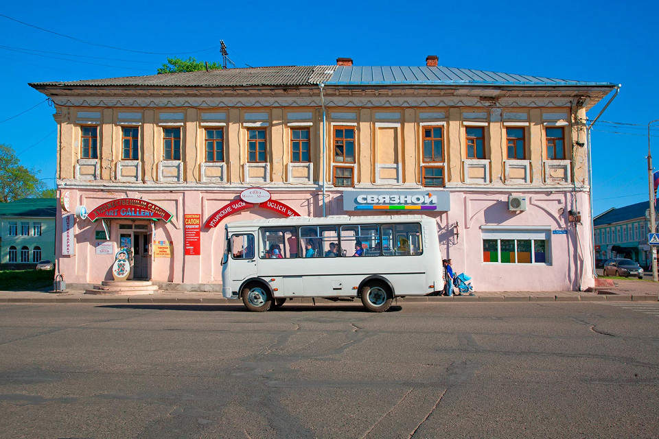Автобус в Угличе