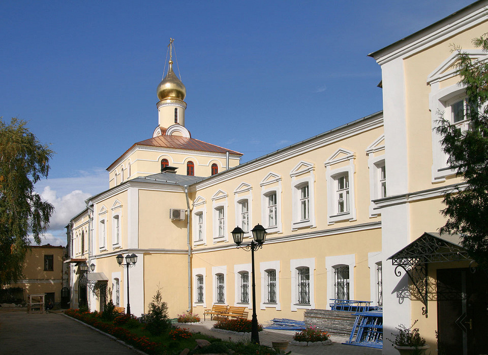 Богородице-Рождественский монастырь во Владимире, надвратная церковь Иоанна Предтечи