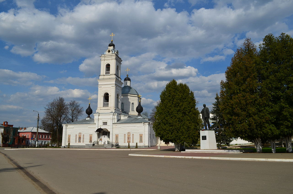Собор Петра и Павла на площади Ленина (бывшей Соборной площади), Таруса