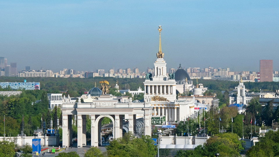 Главный вход ВДНХ, Москва