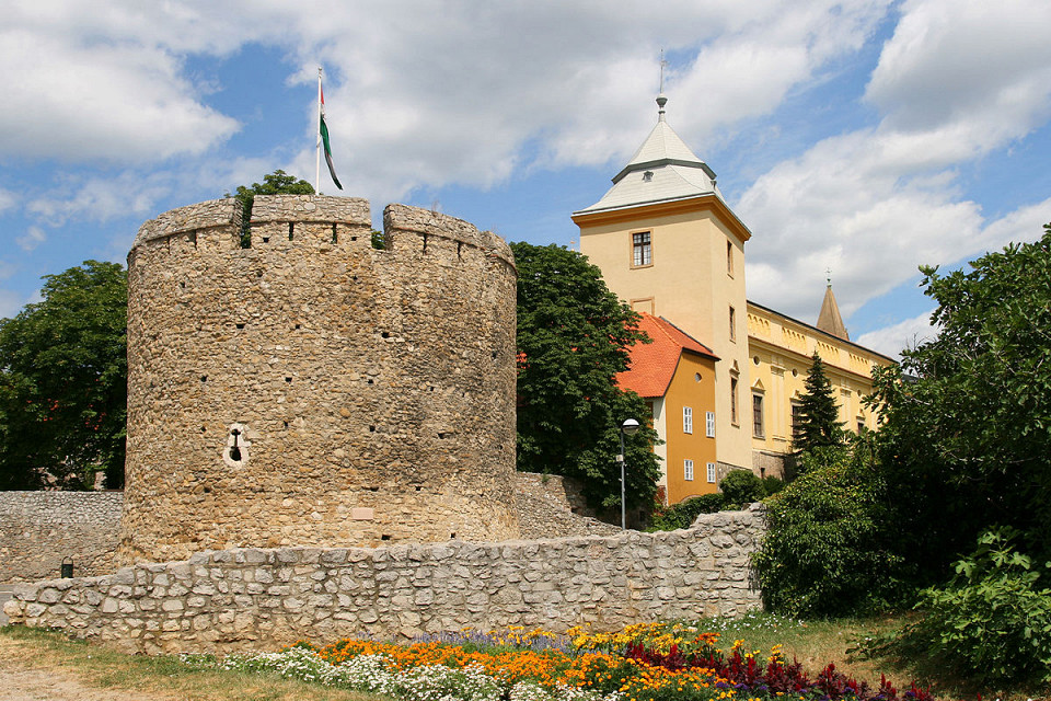 Бастион Барбакан, Печ, Венгрия
