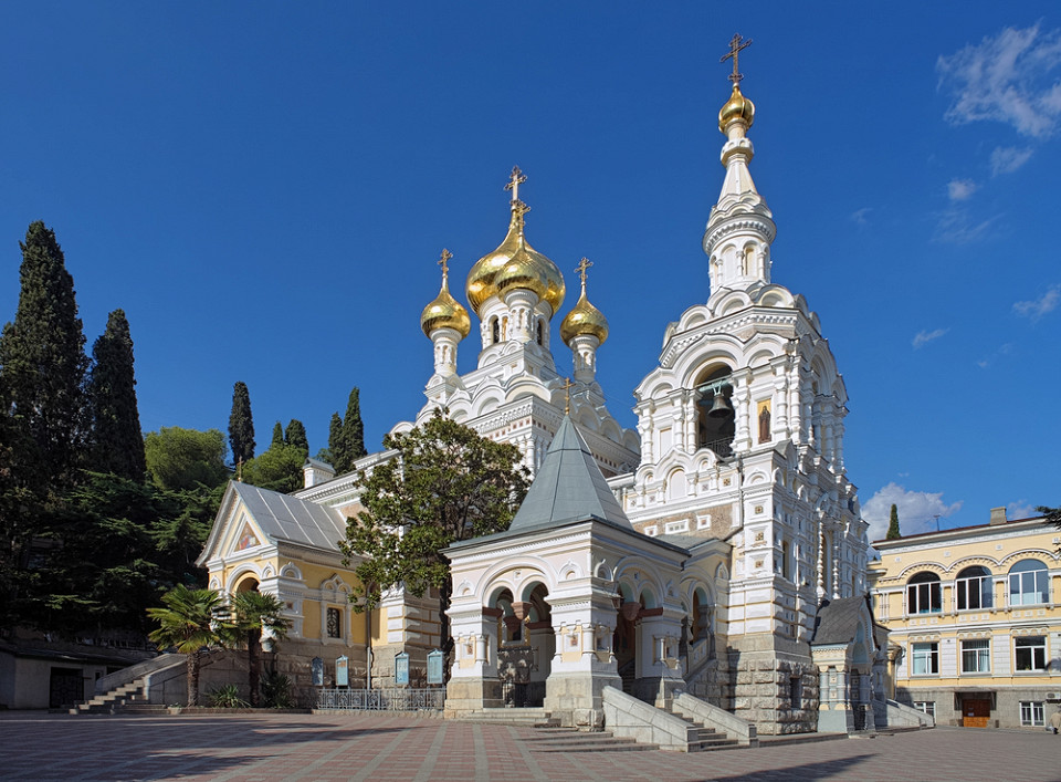  Храм Александра Невского в Алупке, Россия