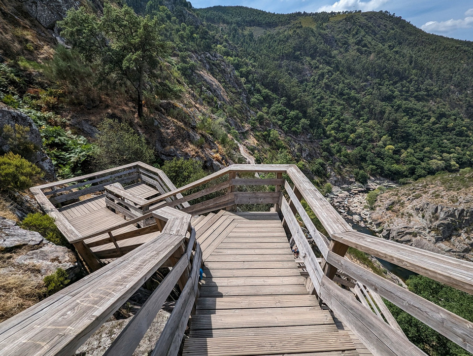 Долина реки Пайва, дорожка