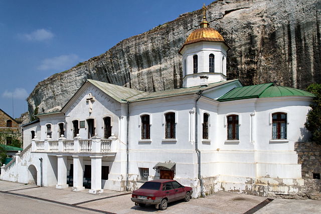 Инкерманский пещерный монастырь