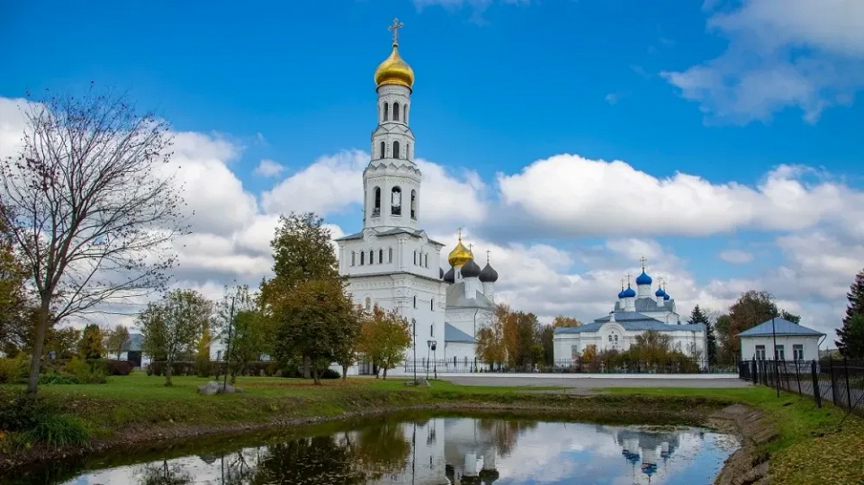 Что посмотреть по пути из Москвы в Петербург 5