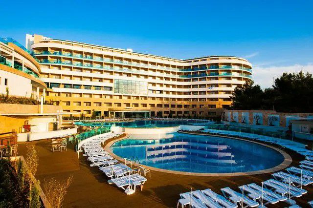 Water Planet Deluxe Hotel & Aquapark.jfif