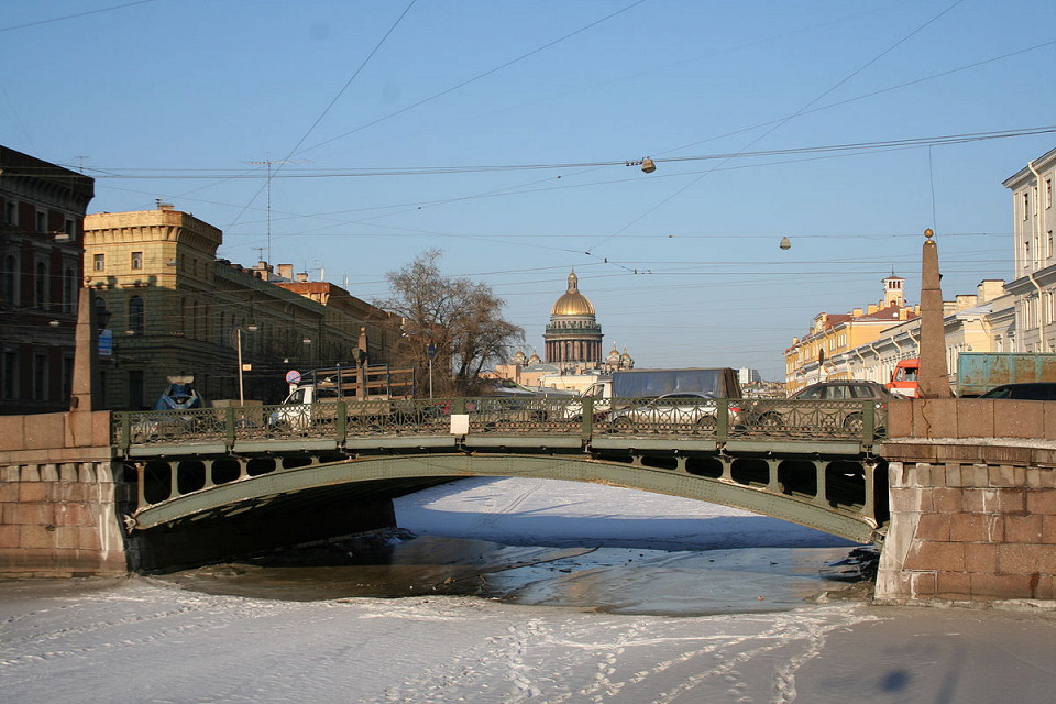 Мост Поцелуев в Санкт-Петербурге