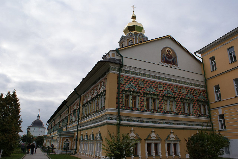 Царские чертоги