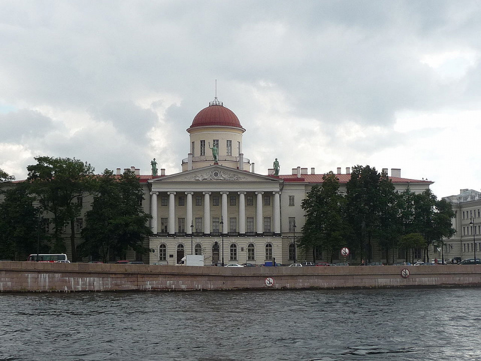 Пушкинский Дом в Санкт-Петербурге