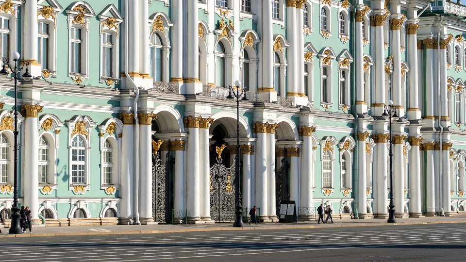 Зимний дворец или здание Эрмитажа в Санкт-Петербурге