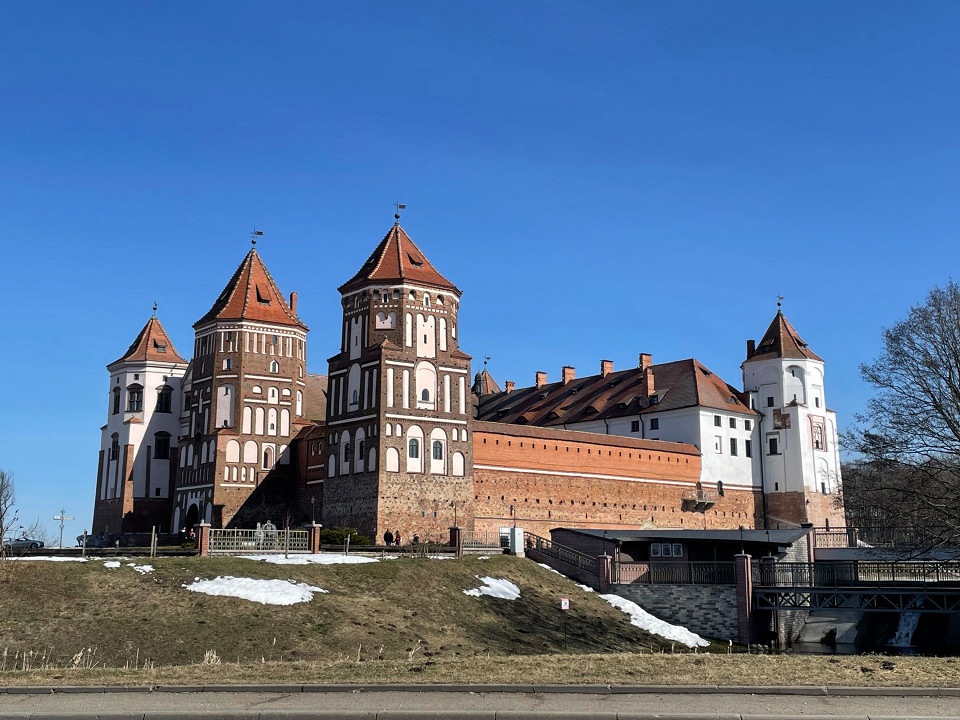 Вид на Мирский замок, Беларусь