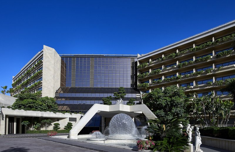 Four Seasons Hotel