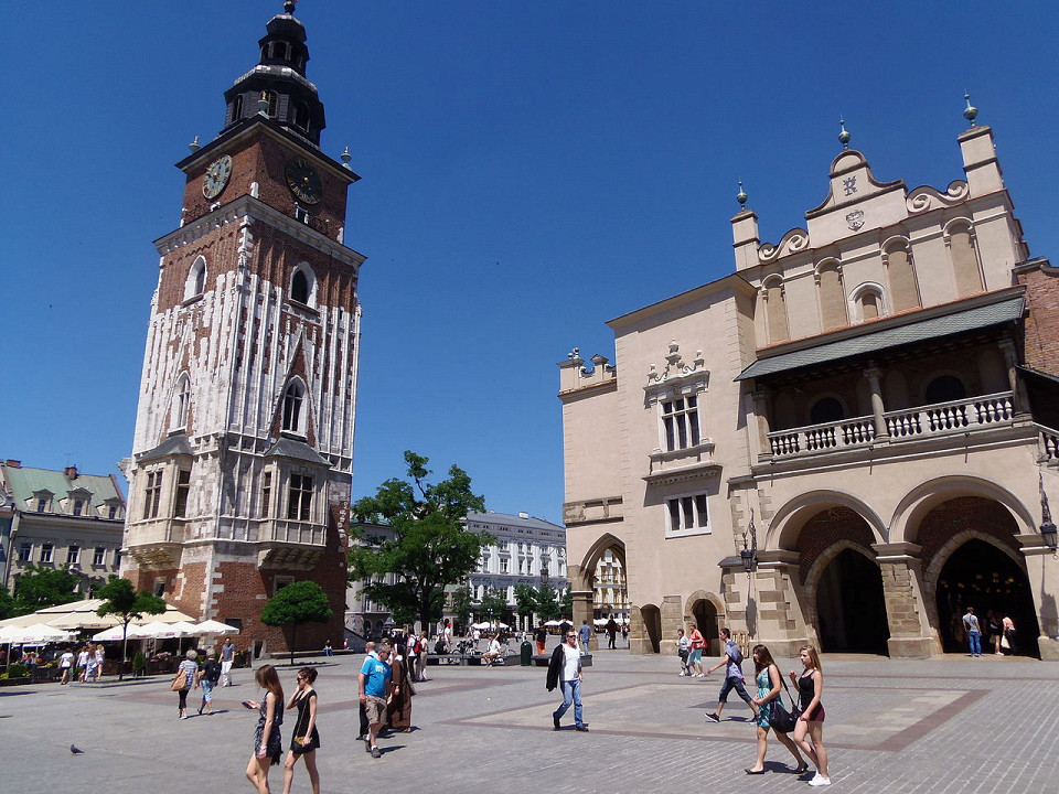 Рыночная площадь Кракова, ратушная башня