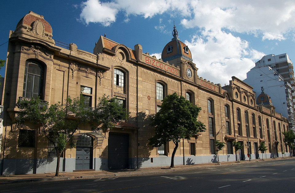 Улица Мартина Гарсии, Ла-Бока