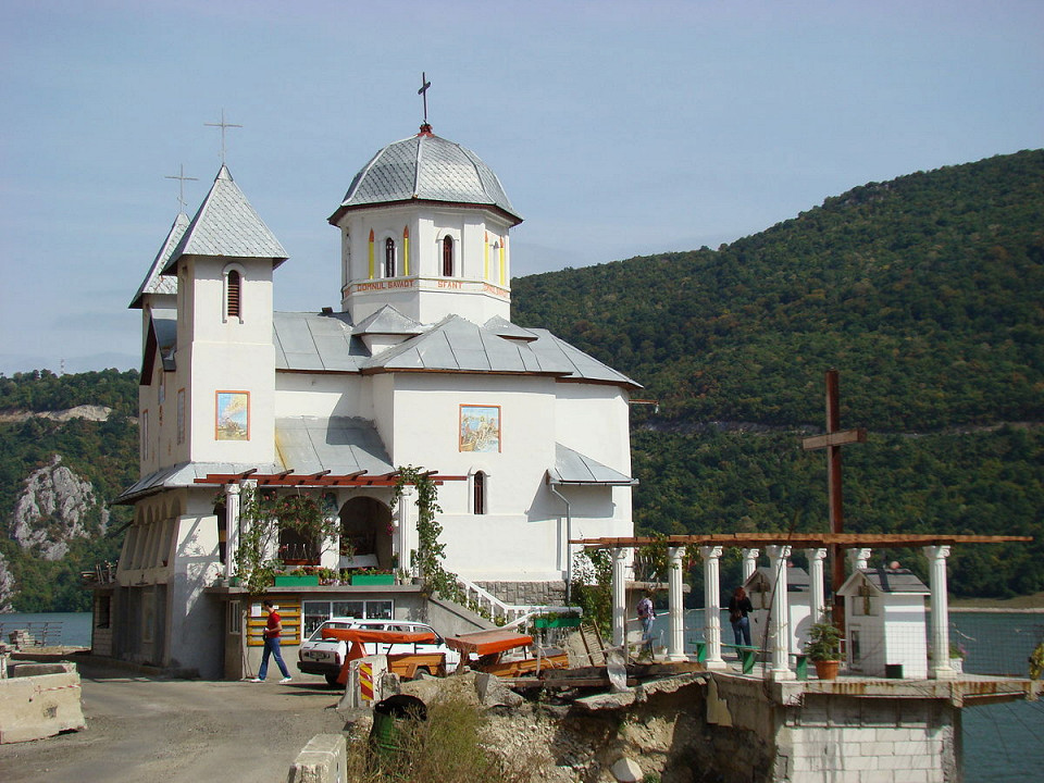 Монастырь Мракония