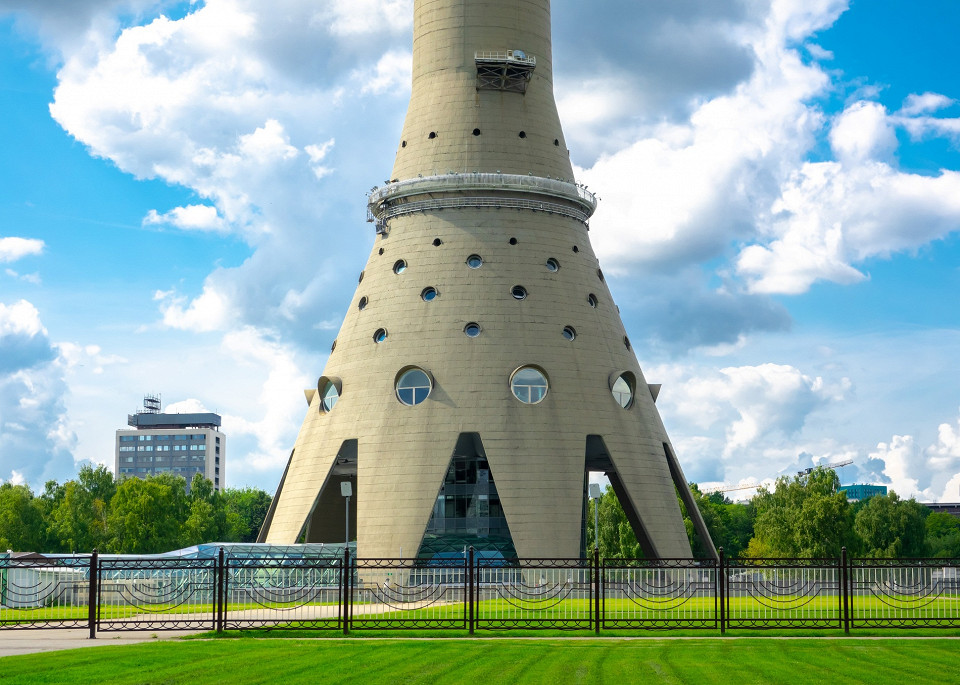 Останкинская телебашня в Москве, Россия