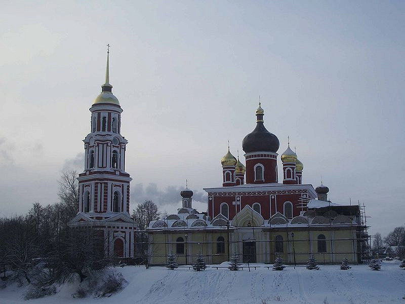 Вид на реку и Воскресенский собор, Старая Русса