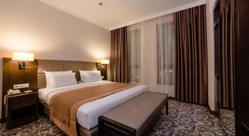 Holiday Inn Aktau Seaside1