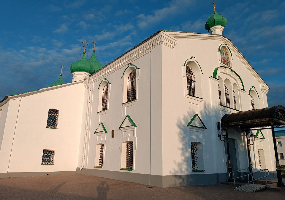 Монастырь в Ленинградской области,отзыв2