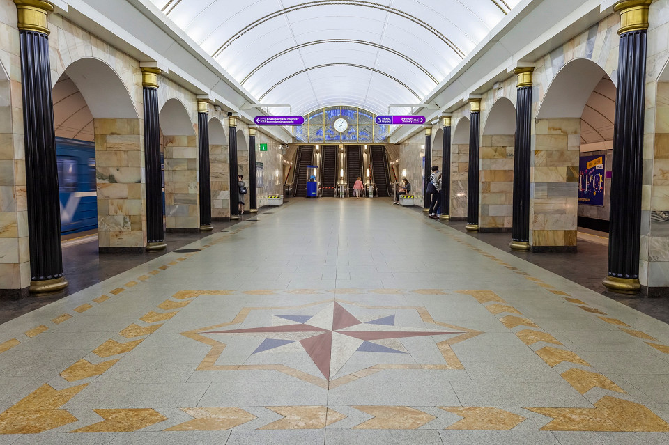 Станция метро «Адмиралтейская», Санкт-Петербург