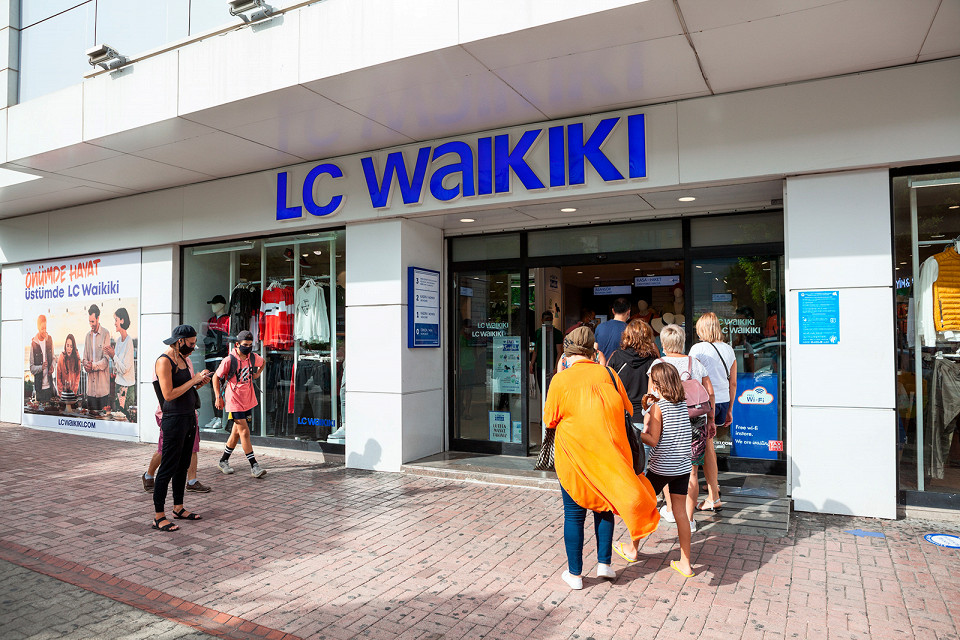 Магазин одежды LC Waikiki в Турции