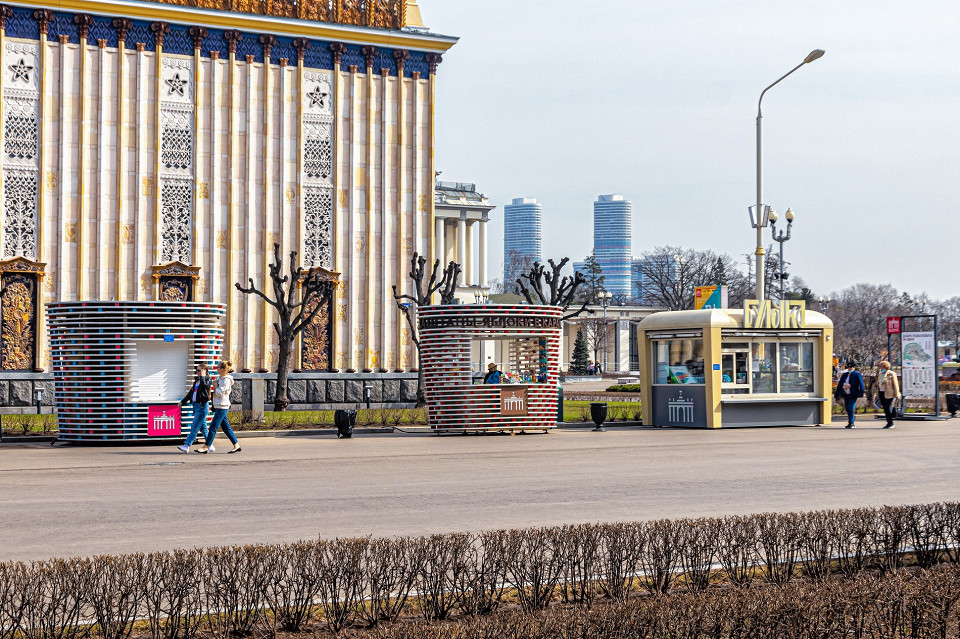 Киоски с фастфудом, ВДНХ, Москва