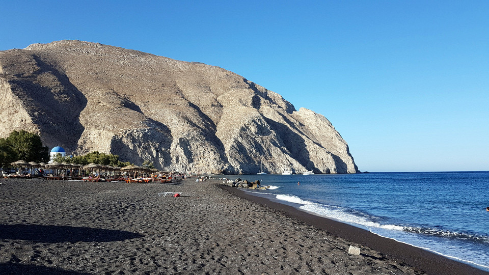 Пляж Перисса, Санторини