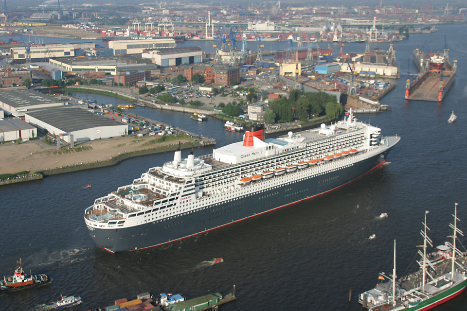 Порт Гамбурга, прибытие Queen Mary 2