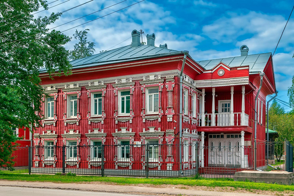 Деревянный дом в центре Вологды