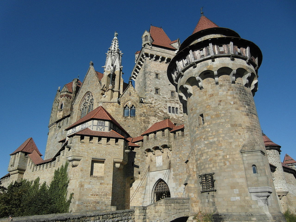 Замок Кройценштайн, Австрия