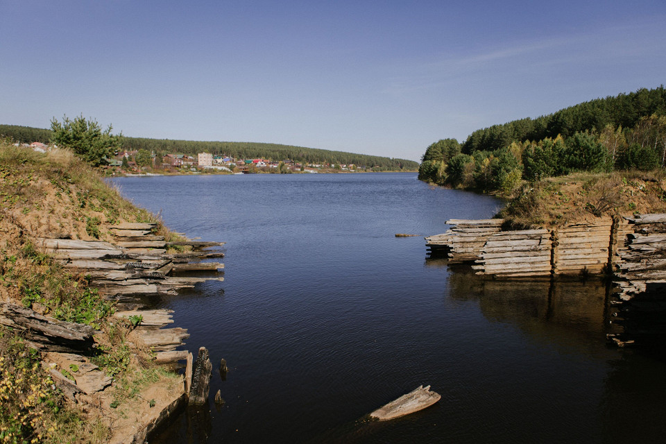 Старая плотина в Мариинске, Урал
