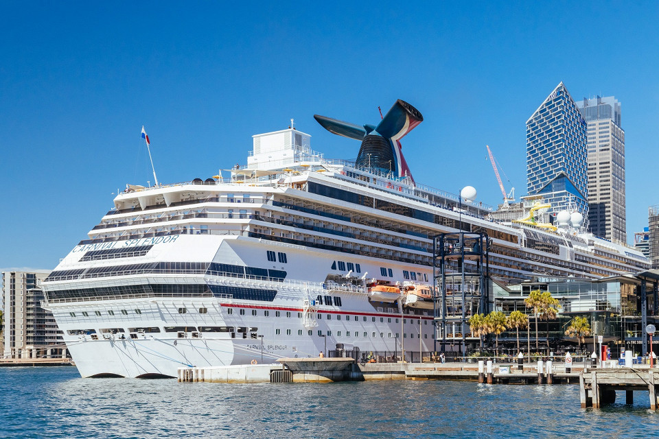 Круизный лайнер «Carnival Splendor»