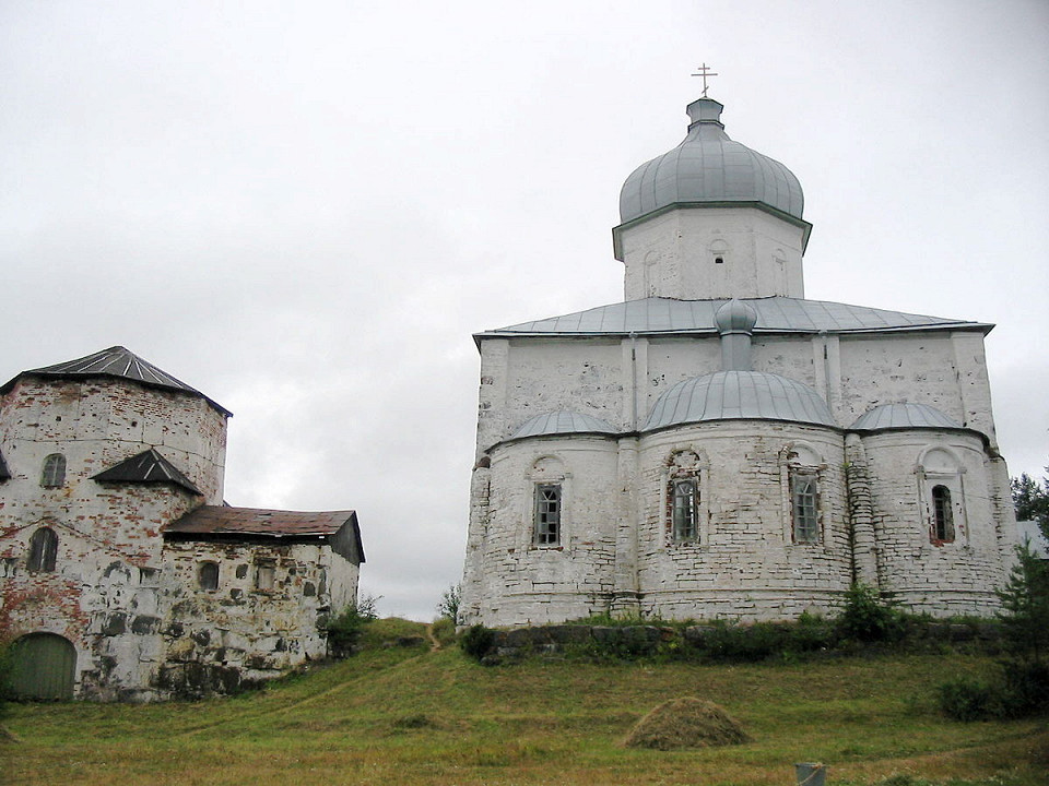 Онежский Крестный монастырь