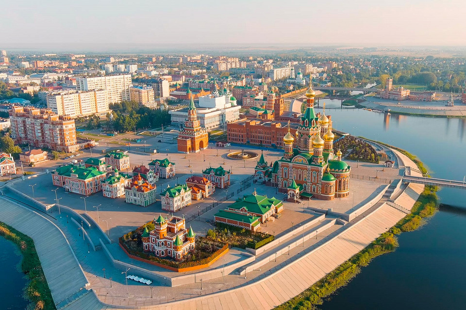 Воскресенская набережная в Йошкар-Оле