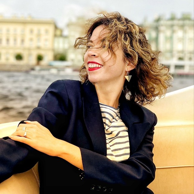 Лена Титок