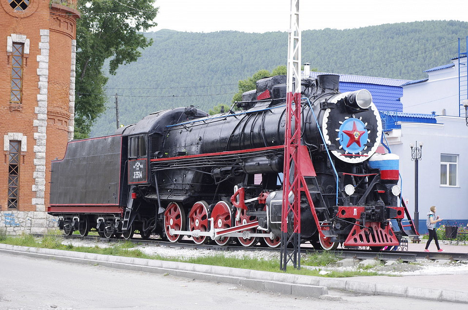 Кругобайкальская железная дорога, паровоз Л-4045 в Слюдянке