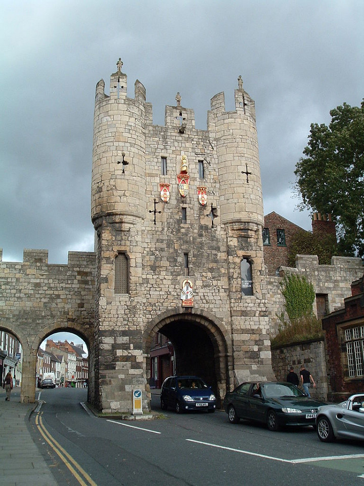 Йоркские городские стены, башня Micklegate Bar